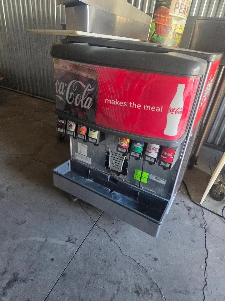 30" Wide 8 Flavor Soda Dispenser Fauntain Drink Machine - Image 1 of 1