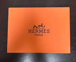 Hermès Paris Mosaique au 24 tazas y platillos de porcelana dorada en caja original - Imagen 1 de 5