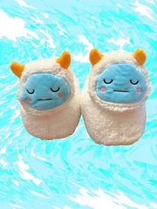 Yeti plush slippers ladies size medium 7/8 white blue cute monster loungewear - Picture 1 of 6