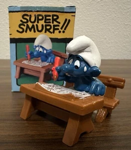 Vtg Schleich Peyo Super Smurf School Desk. 6724. Hong Kong. - Picture 1 of 14