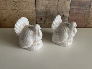 White Ceramic ThanksGiving Turkey Salt and Pepper Shakers 3 Inches - Picture 1 of 5
