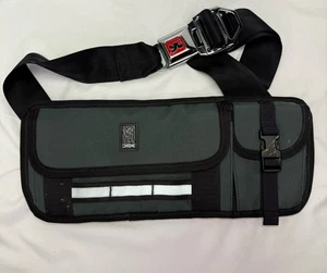 Chrom Umhängetasche KADET schwarz Sling Bag mit Gurtschnalle - Bild 1 von 11