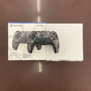Sony PlayStation 5 PS5 DualSense Wireless Controller Camo (CFI-ZCT1W) - Getestet - Bild 1 von 5