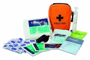 FORESTRY FIRST AID KIT -TRACTOR - HI VIZ ORANGE BAG - BELT LOOP- TRAUMA DRESSING - Picture 1 of 3