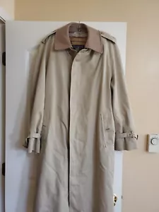 Vintage Burberrys' Size 40 Wool Liner Tan Single Breast Belted Long Trench Coat - Picture 1 of 12