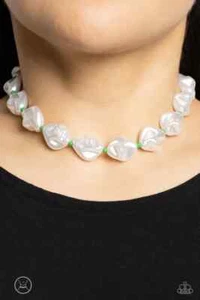 paparazzi green pearl choker - Picture 1 of 2