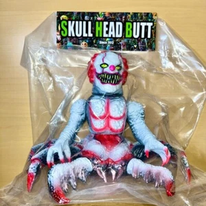 Marmit SHB Skull Head Butt “Clown X” Crab Body Mutant Sofubi Vinyl Figure - Picture 1 of 7