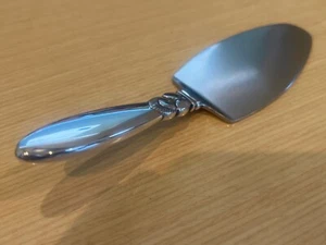 Georg Jensen Cactus Sterling Silver Cake/Pie Server 6 1/2" postwar marks - Picture 1 of 6