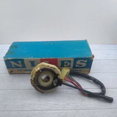 Indicador de interruptor de seta coluna de direção NOS genuíno compatível com Datsun 620 - Imagem 1 de 4