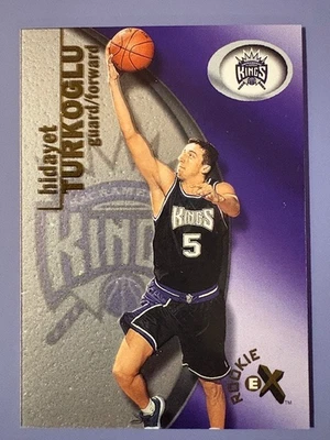 2000-01 Hidayet "Hedo" Turkoglu Fleer Rookie E-X - 0610/1250 - Image 1 of 2