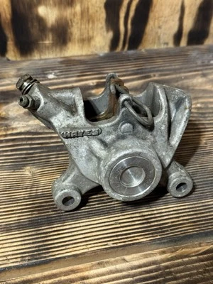 07-08 Pinza de freno de chasis Polaris 700 Dragon IQ con pastillas 2202742 RMK Foto 1 de 4