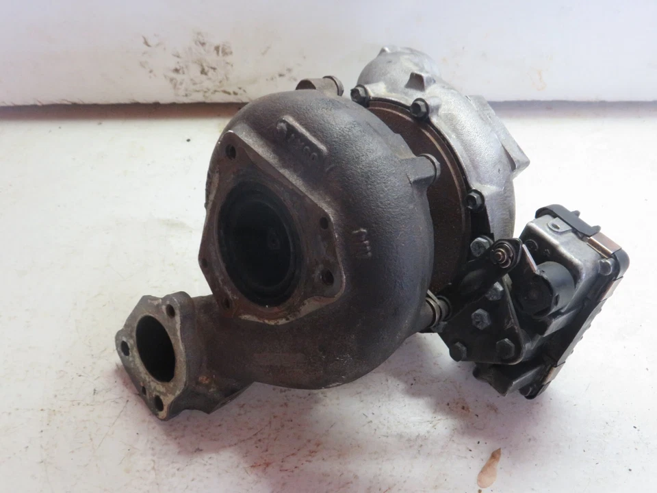 Mercedes Sprinter 3.0 2010 Freightliner turbo cargador diésel Foto 1 de 4