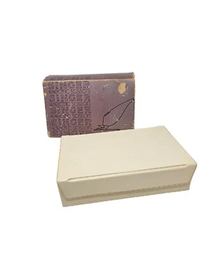 Singer Electric Scissors in Original Vinyl Case with Box Vintage Sewing Cutting - Image 1 of 4