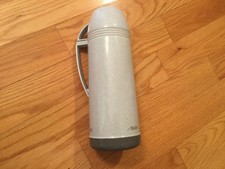 Thermos gray lightly used excellent condition 12 x 4, 1 liter glass insullation,