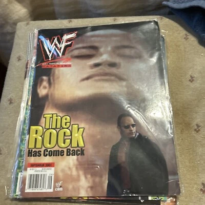 Revista de lucha libre WWF septiembre 2001 McMahon The Rock Steve Austin Saturn WCW ECW Foto 1 de 2