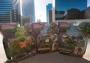 Tales Of The TMNT Mutations BRAZZATO Raph Mix Match Leo Highschool Michael Angelo - Foto 1 di 8