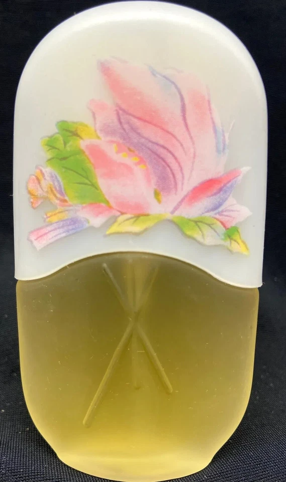 le jardin by max factor eau de toilette spray for women 0.55oz - Image 1 of 1