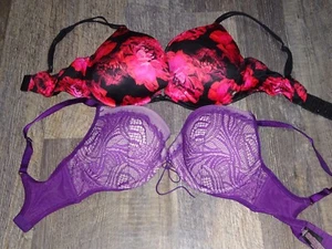 lotto 2 reggiseni Victoria's Secret ~ MOLTO SEXY push up ~ convertibili 34DD - Foto 1 di 7