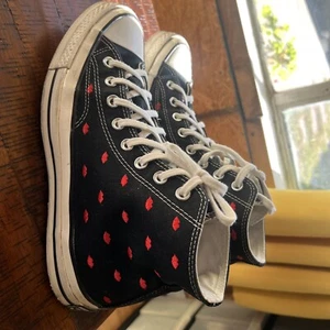 Converse Chuck 70 Embroidered Lips High Love Me - Black Size 9 Men - Picture 1 of 10