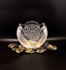 Beau vase lotus vintage bronze blanc fabriqué en Russie signé
