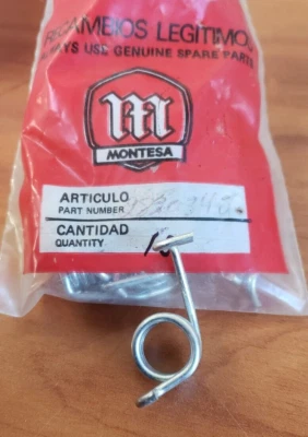 Montesa Cota 123 Trials # 2820.345 Left Foot Peg Spring 1974-1982 — 第 1/4 张图片