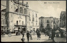 BARI PIAZZA MERCANTILE ANIMATA
