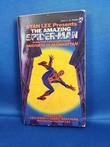 The Amazing Spider-Man Mayhem In Manhattan Pocket Book Vintage 1978 2nd printing - Picture 1 of 9