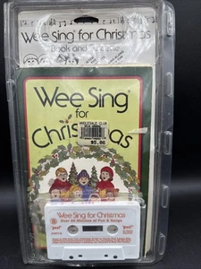 1984 Wee Sing For Christmas Cassette Tape With Book Vintage 60 Minutes Music - Picture 1 of 11
