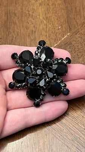 Vintage Juliana Black Rhinestone Layered Domed Flower Brooch Silver Tone Nice! - Picture 1 of 7