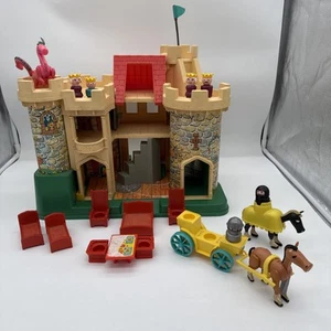 Vintage Fisher Price Little People Play Family Castle #993 quasi completo - Foto 1 di 11