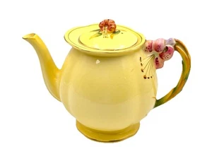 Royal Winton Grimwades Yellow "Tiger Lily" Tea Pot - Made in England c.1940. - Picture 1 of 8