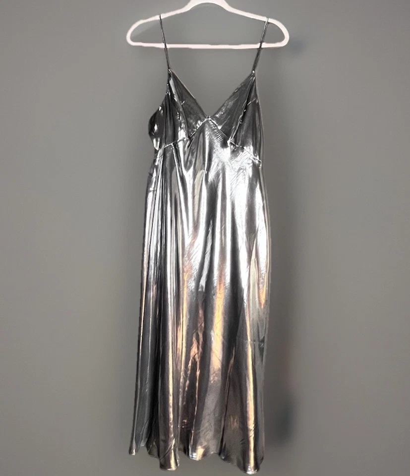 Vestido sin mangas Anthropologie plateado mediano pequeño Foto 1 de 4