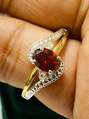 Anel de noivado de granada vermelha corte oval 2,00 ct criado em laboratório folheado a dois tons 14K - Imagem 1 de 3