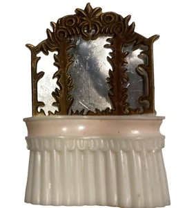 Tocador miniatura vintage para casa de muñecas - Imagen 1 de 3