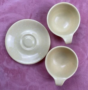 Russel Wright Residential Northern Boston 27 tazzine da caffè vintage giallo melamina - Foto 1 di 6