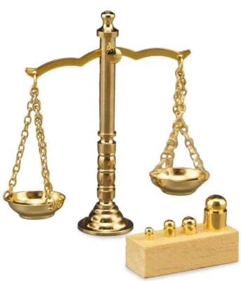 Báscula de latón con pesos Reutter 1.636/5 miniatura para casa de muñecas Foto 1 de 2