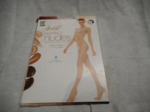 N/W/B Hanes Women's Perfect Nudes Stockings Small NUDE 5 - Picture 1 of 3