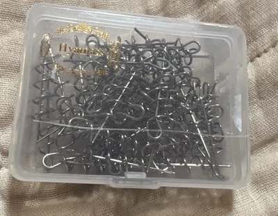 Pin de centrado de gancho de pesca con bloqueo de giro de resorte 50 un. para cebo de señuelo suave Foto 1 de 4