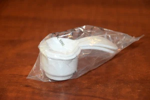 Tupperware White TBL & TSP Measuring Magnets Set 760714 - NEW - Picture 1 of 2