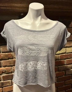 Hollister Cropped Scoop Neck Tee Small Gray Feathers - Picture 1 of 4