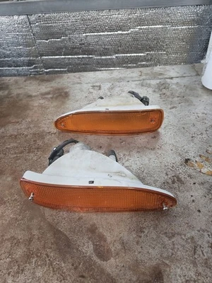 2 件琥珀色镜头前保险杠信号灯 1991 - 1994 年日产 240SX / 180SX / S13 OE — 第 1/4 张图片