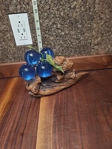 Mid Century Lucite Grapes Large Driftwood Leaves Blue Vintage Decor - Picture 1 of 8
