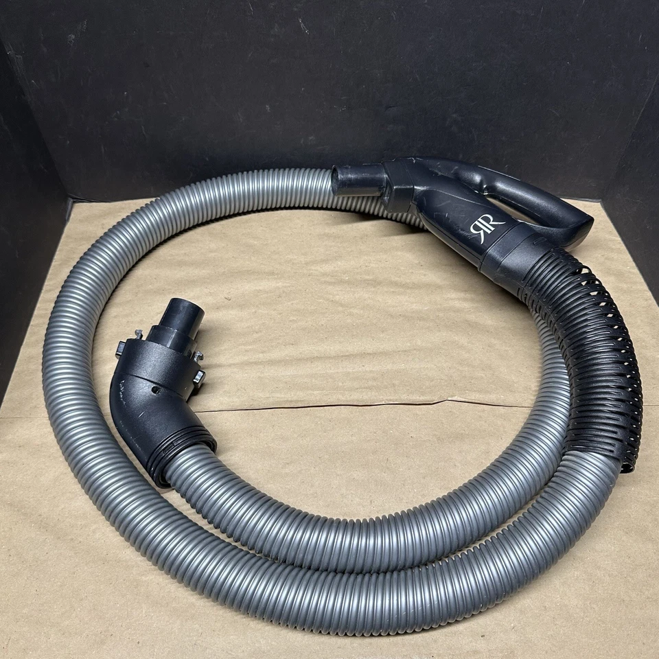 Aspiradora de bote Riccar Pizzazz - Zazz.1 (SOLO MANGUERA DE ALIMENTACIÓN/MANGO) Foto 1 de 4