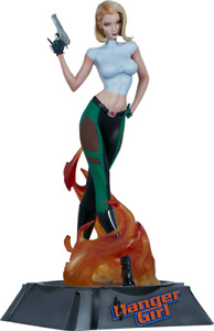 Danger Girl Abbey Chase premium format figure J.Scott Campbell Sideshow statue