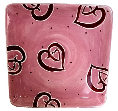 Plato para servir de cerámica cuadrado rosa Laurie Gates Hearts Ware 12" Foto 1 de 3
