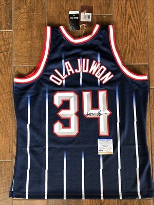 Hakeem Olajuwon Signed HOUSTON ROCKETS  Mitchell Ness Swingman Jersey PSA - Image 1 of 4