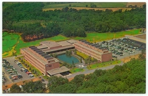 Poughkeepsie NY I.B.M. Research Laboratory Postcard New York - Picture 1 of 2