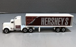 1994 Matchbox Super Rigs Hershey's Kenworth Aerodyne Semi - Picture 1 of 5