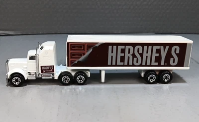 1994 Matchbox Super Rigs Hershey's Kenworth Aerodyne Semi - Image 1 of 4