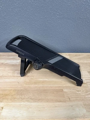 Cortadora de acero inoxidable mandolina Oneida Foto 1 de 4